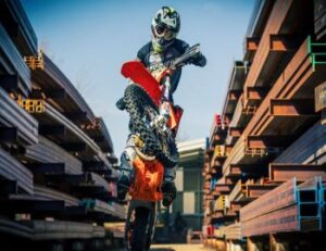 Enduro duo aim for the top with AJN Steelstock