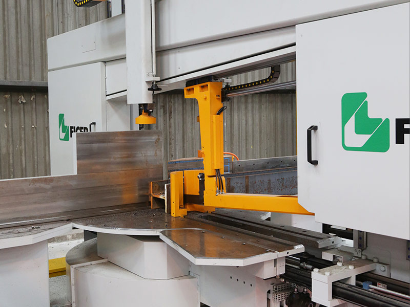Saw Cutting - Processing Services Saw Cutting - Processing Services