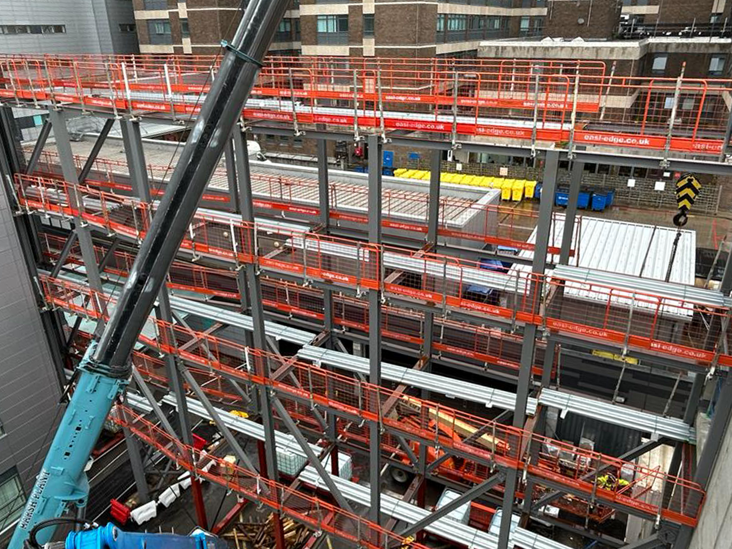 queen-alexandra-hospital-portsmouth-walkway-construction-ajn-steelstock-uk-steel-stockholders-2