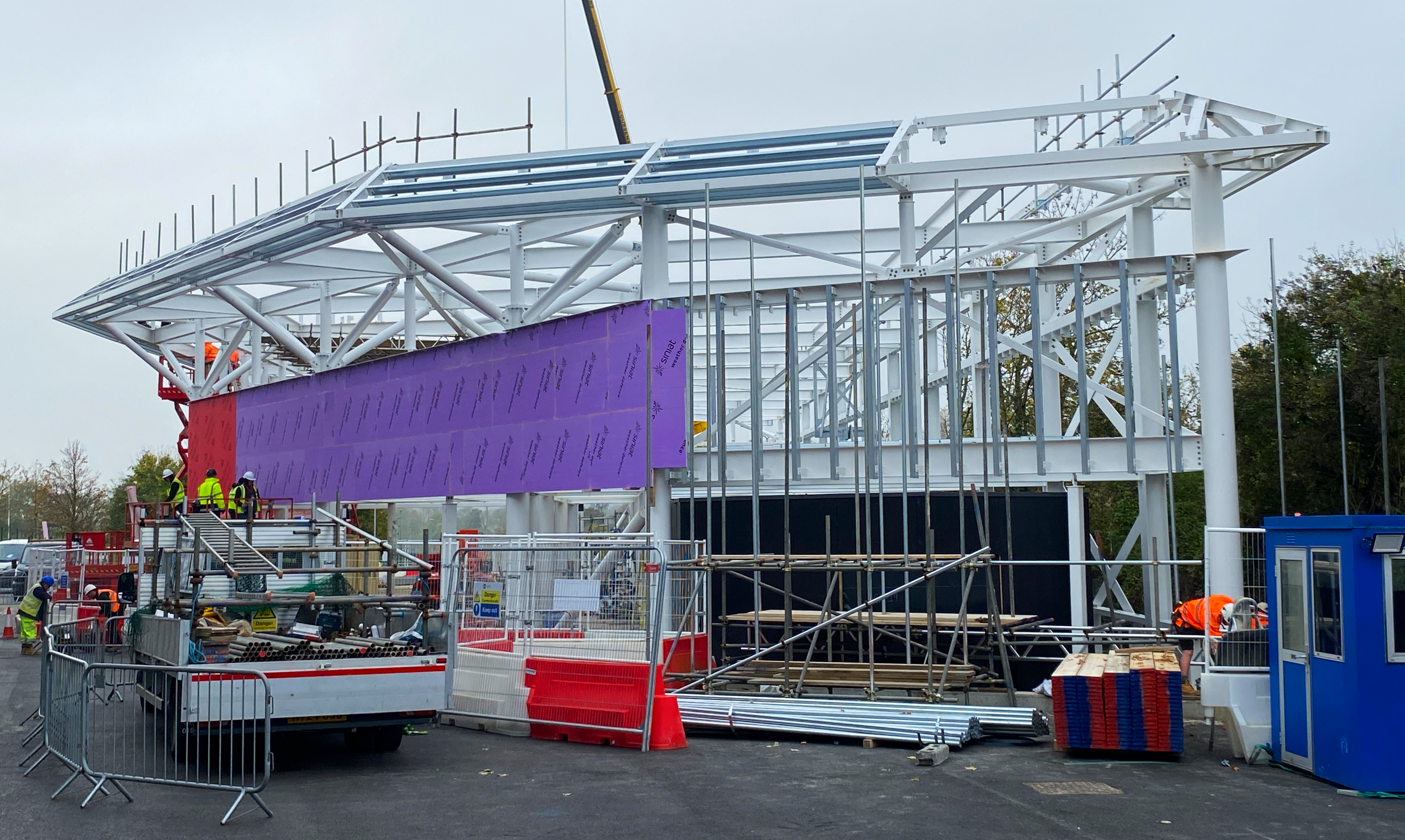brighton-fan-zone-east-sussex-hove-albion-american-express-stadium-2 A close image showing the construction of Brighton's new fan zone, showing the steel structure made with AJN Steelstock steel